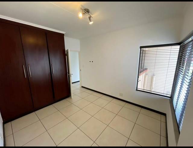 2 BEDROOM APARTMENT FOR SALE IN GREENSTONE HILL